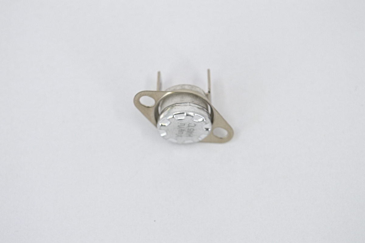 45°C / 113°F Small-Profile Fan Heat Sensor - product view 2